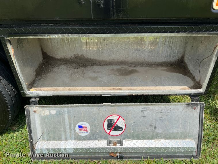 image for item JM9256 2014 Ford F550  flatbed truck