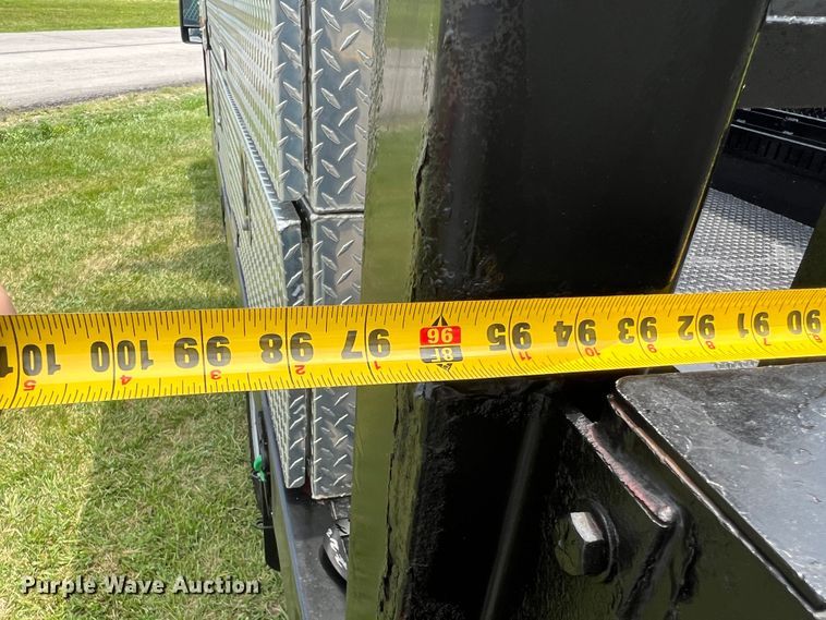 image for item JM9256 2014 Ford F550  flatbed truck