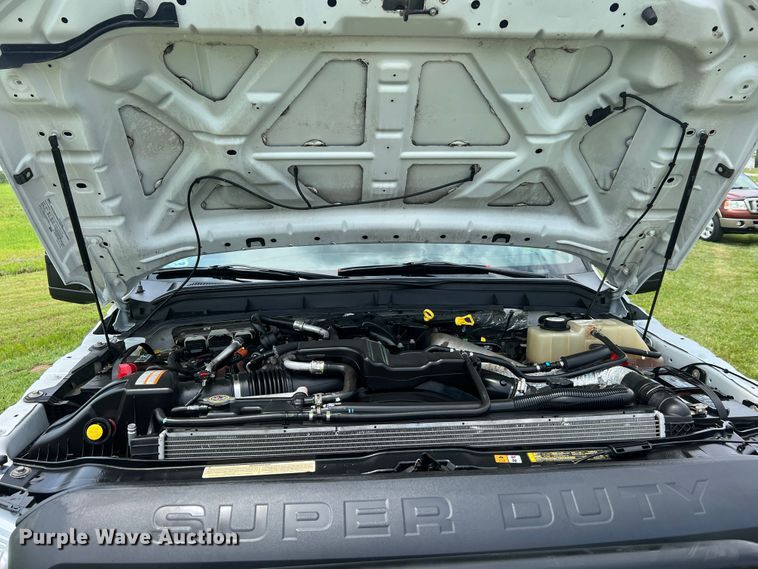 image for item JM9256 2014 Ford F550  flatbed truck