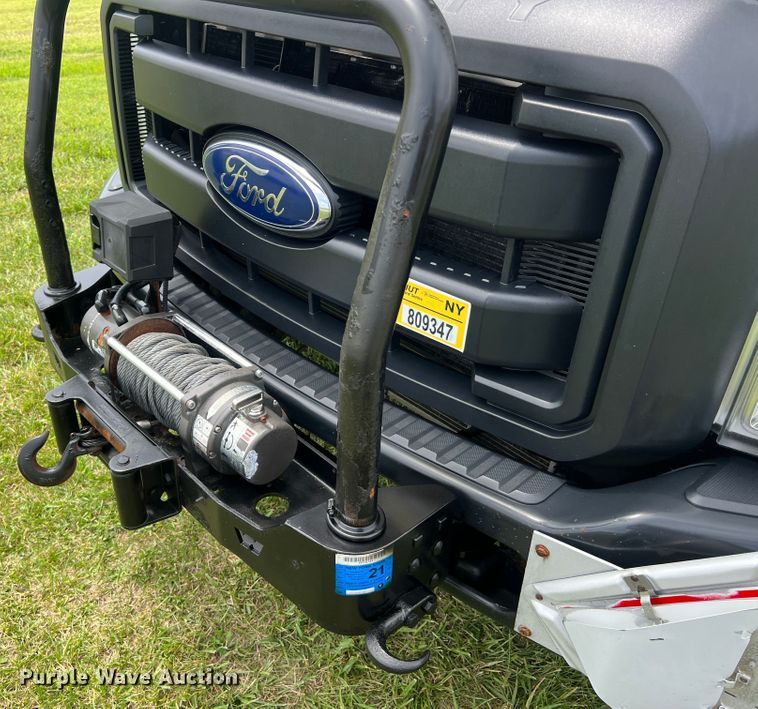 image for item JM9256 2014 Ford F550  flatbed truck