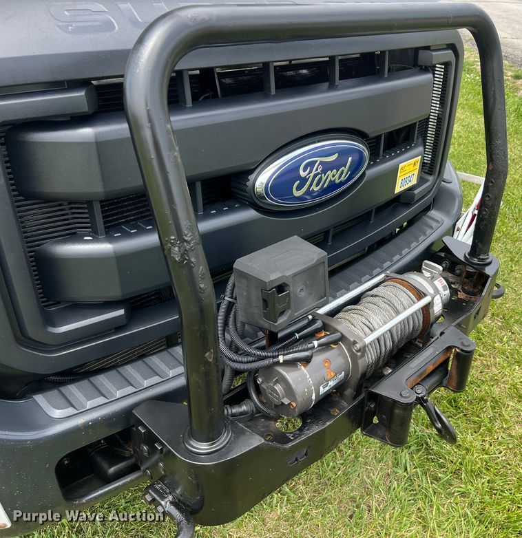 image for item JM9256 2014 Ford F550  flatbed truck