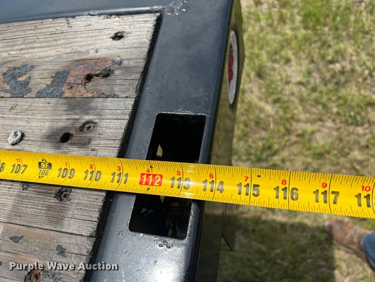 image for item JM9258 2006 GMC C4500  flatbed truck