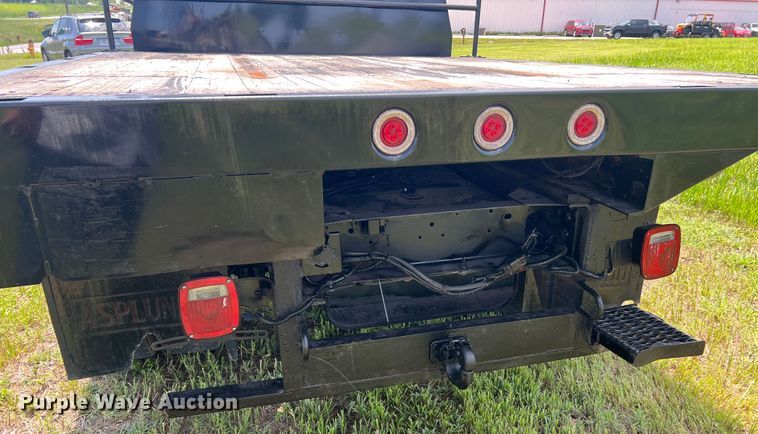 image for item JM9258 2006 GMC C4500  flatbed truck