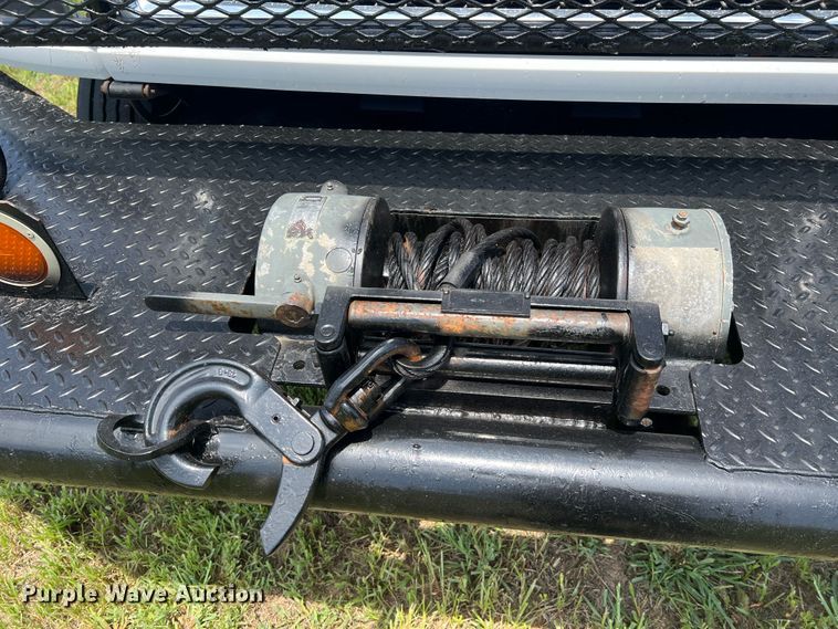 image for item JM9258 2006 GMC C4500  flatbed truck