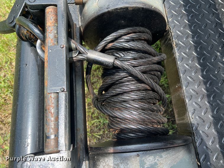 image for item JM9258 2006 GMC C4500  flatbed truck