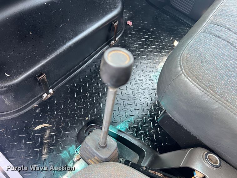 image for item JM9258 2006 GMC C4500  flatbed truck