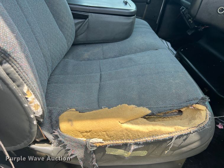 image for item JM9258 2006 GMC C4500  flatbed truck