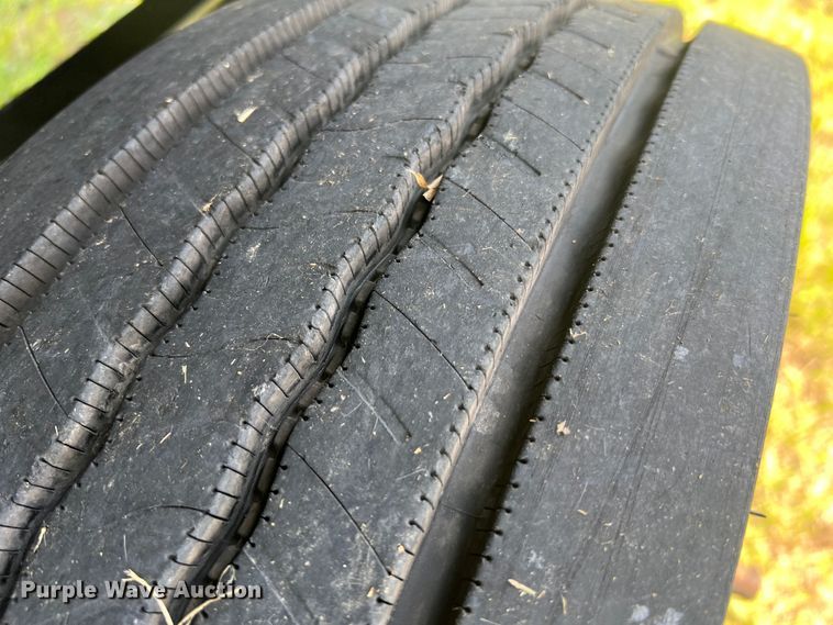 image for item JM9258 2006 GMC C4500  flatbed truck