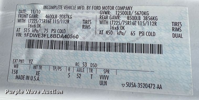 image for item JM9265 2011 Ford E350 Super Duty  shuttle bus