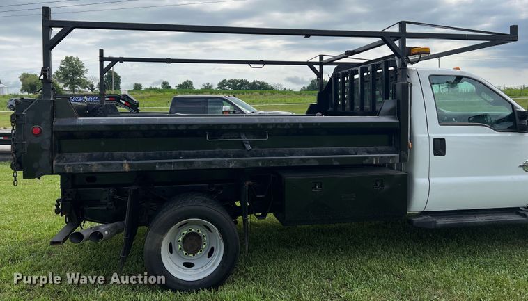 image for item JM9267 2012 Ford F550 XL  dump truck