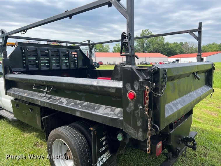 image for item JM9267 2012 Ford F550 XL  dump truck
