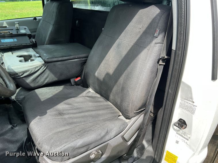 image for item JM9267 2012 Ford F550 XL  dump truck