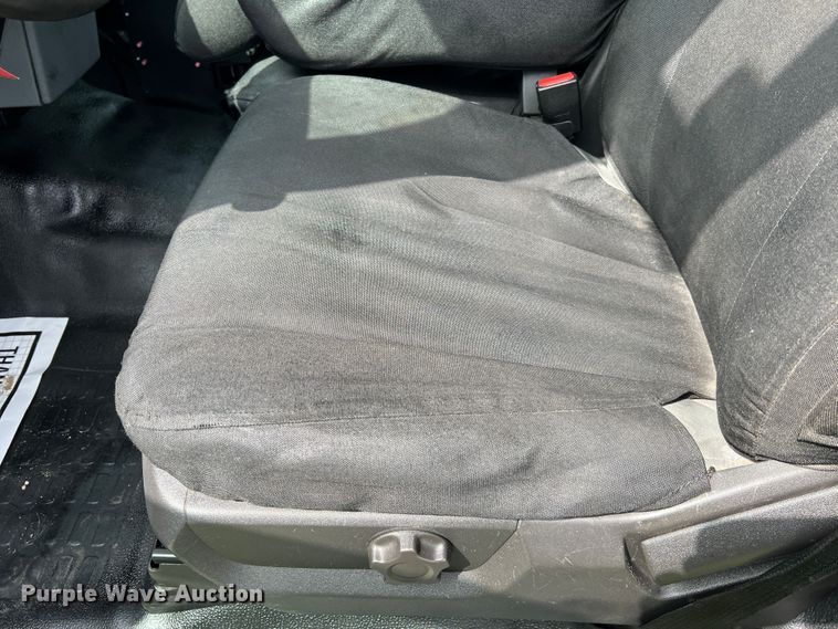 image for item JM9267 2012 Ford F550 XL  dump truck