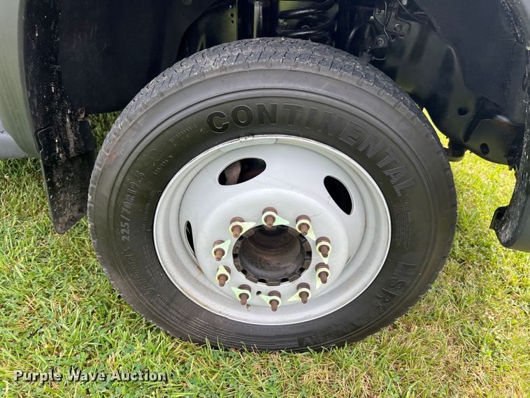 image for item JM9267 2012 Ford F550 XL  dump truck