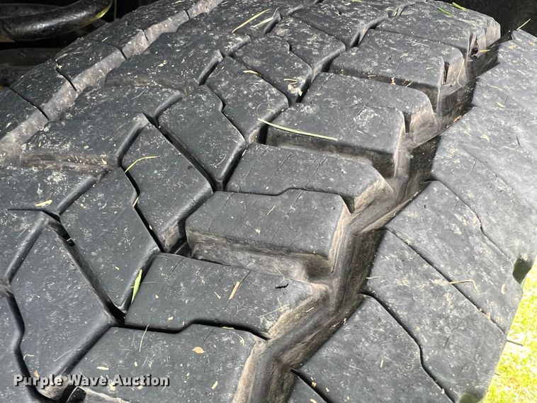 image for item JM9267 2012 Ford F550 XL  dump truck