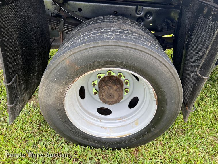 image for item JM9267 2012 Ford F550 XL  dump truck