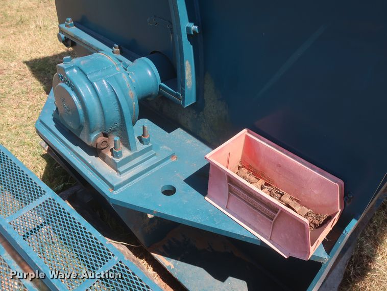 image for item JR9469 Williams Patent Crusher and Pulverizer TF  shredder