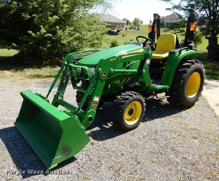 image for item JX9129 2019 John Deere 3025E  MFWD tractor