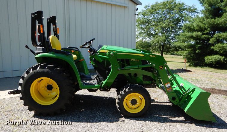 image for item JX9129 2019 John Deere 3025E  MFWD tractor