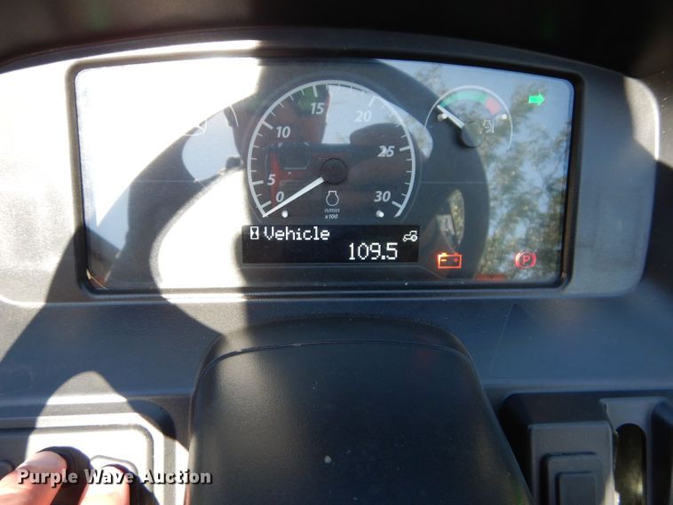 image for item JX9129 2019 John Deere 3025E  MFWD tractor