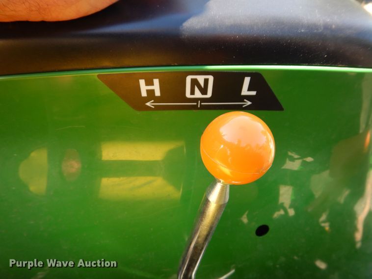 image for item JX9129 2019 John Deere 3025E  MFWD tractor