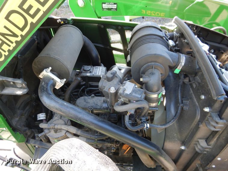 image for item JX9129 2019 John Deere 3025E  MFWD tractor