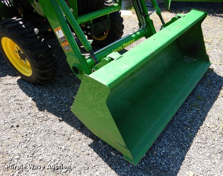 image for item JX9129 2019 John Deere 3025E  MFWD tractor