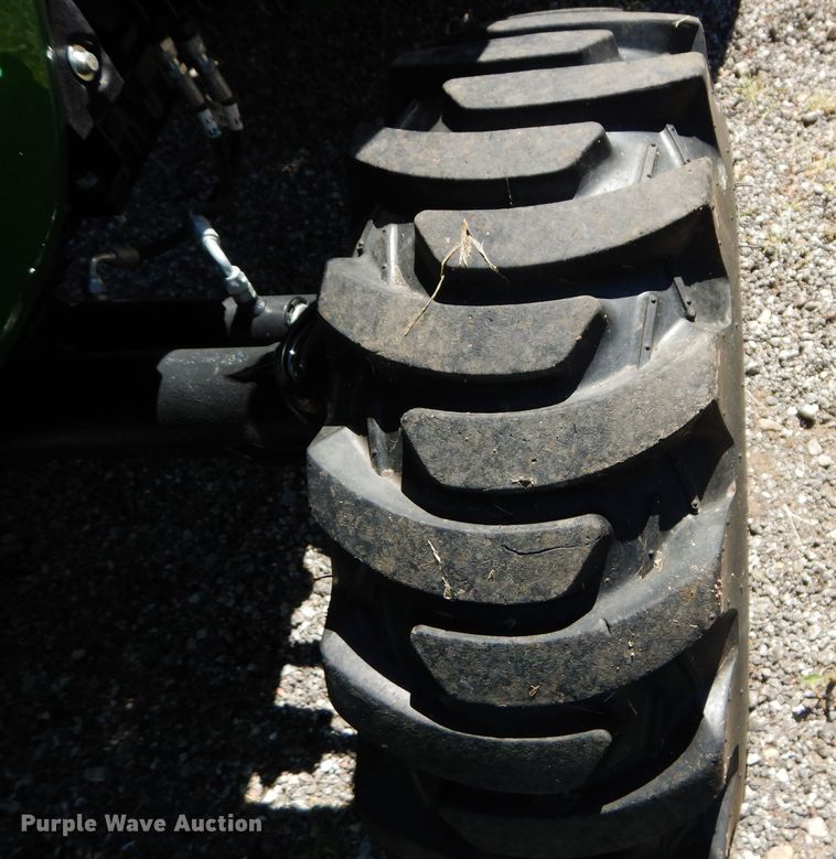 image for item JX9129 2019 John Deere 3025E  MFWD tractor