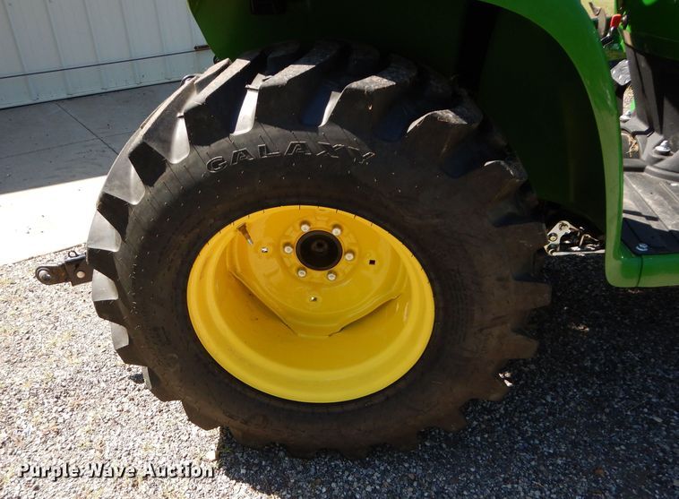 image for item JX9129 2019 John Deere 3025E  MFWD tractor
