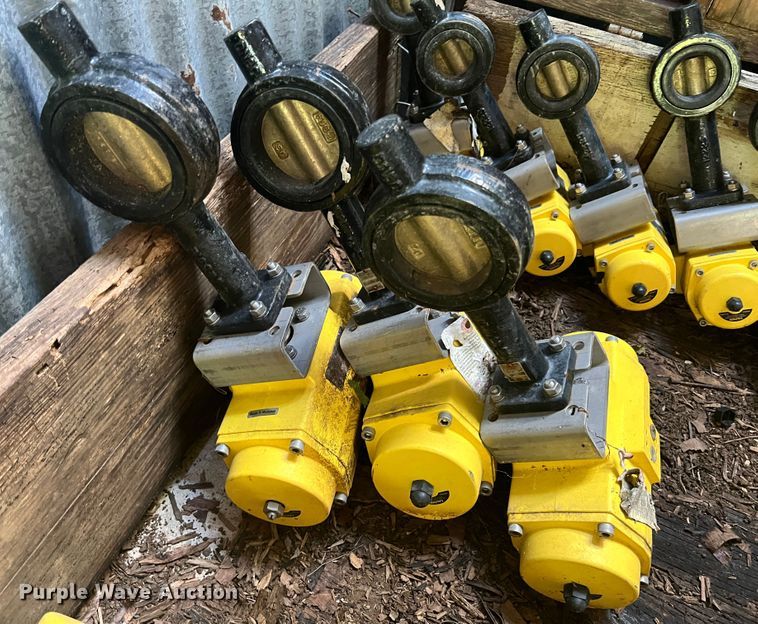 image for item JX9259 (14) pallets of pipe fittings