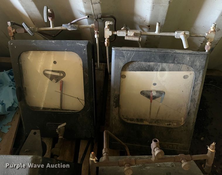 image for item JX9260 Meters