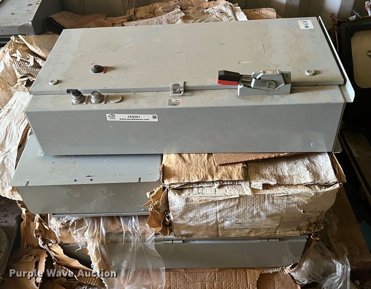 image for item JX9261 (5) Eaton three phase electrical control panels
