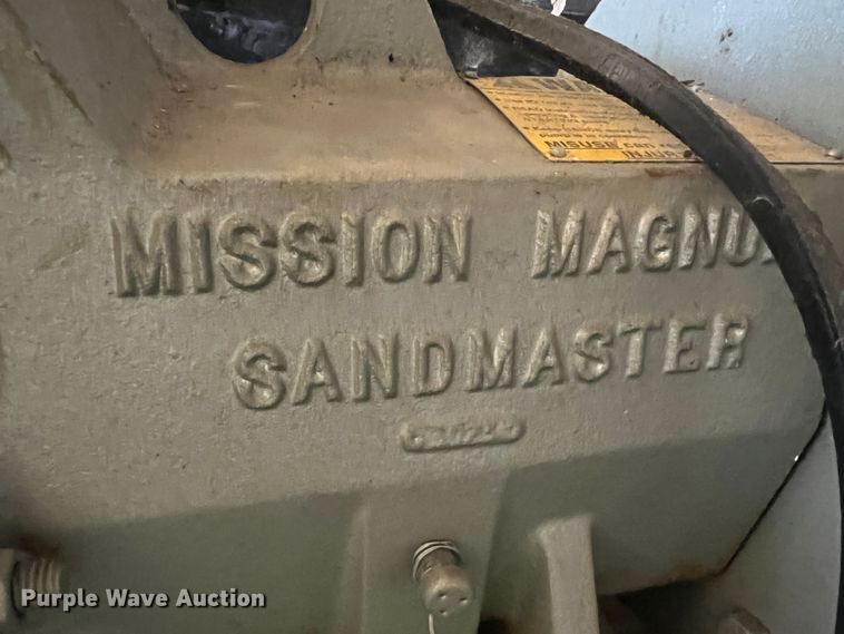 image for item JX9262 Toolbox and pump