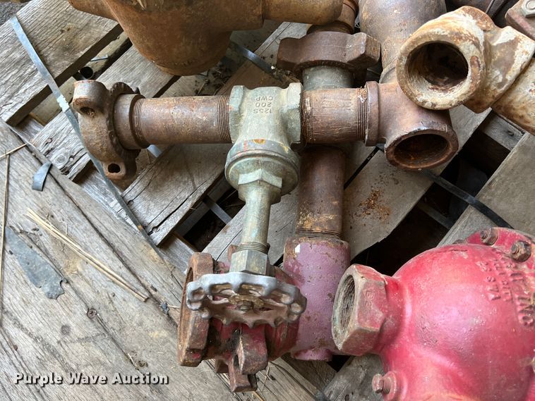 image for item JX9265 Pipe valves