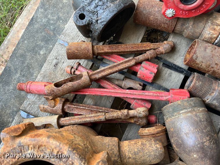 image for item JX9265 Pipe valves