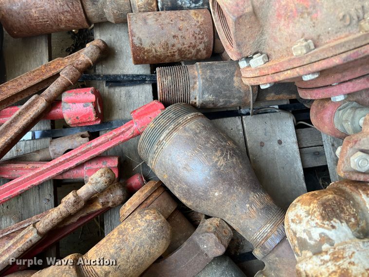 image for item JX9265 Pipe valves