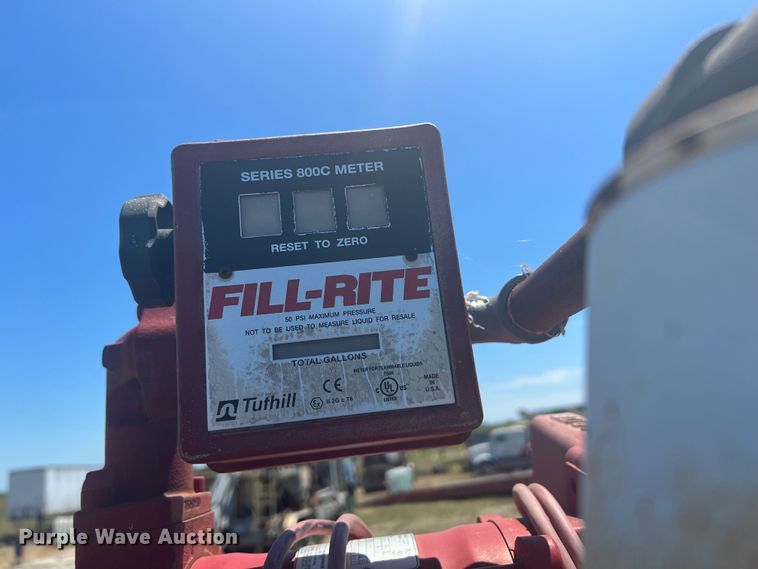 image for item JX9311 (2) fuel tanks