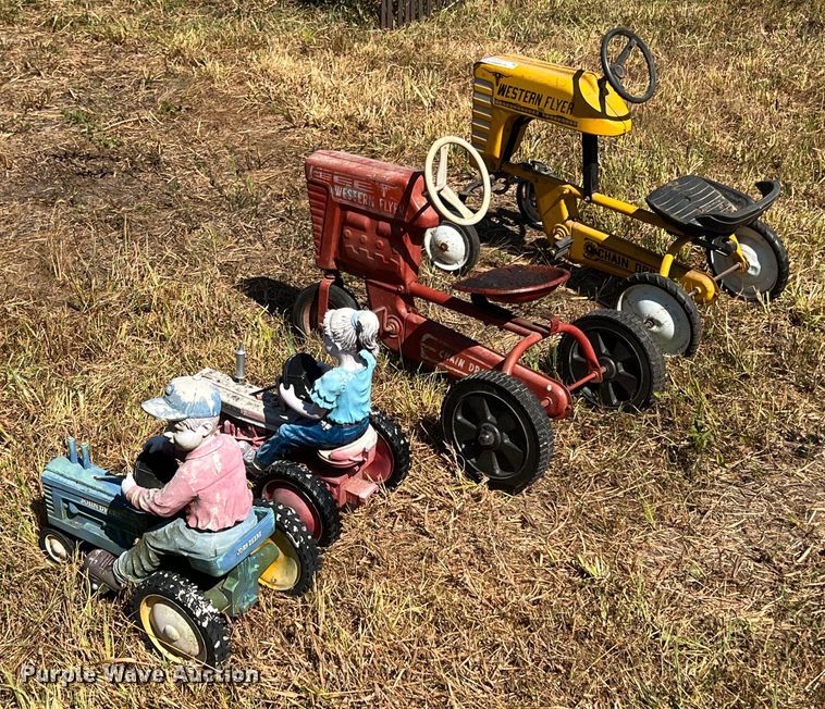 image for item JX9352 Pedal tractors