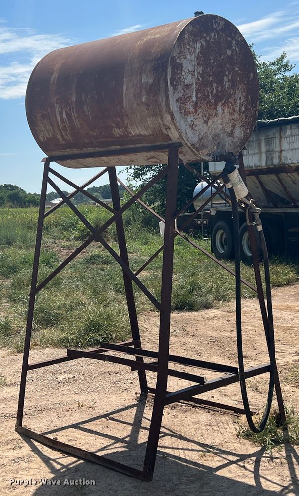 image for item JX9362 Fuel tank