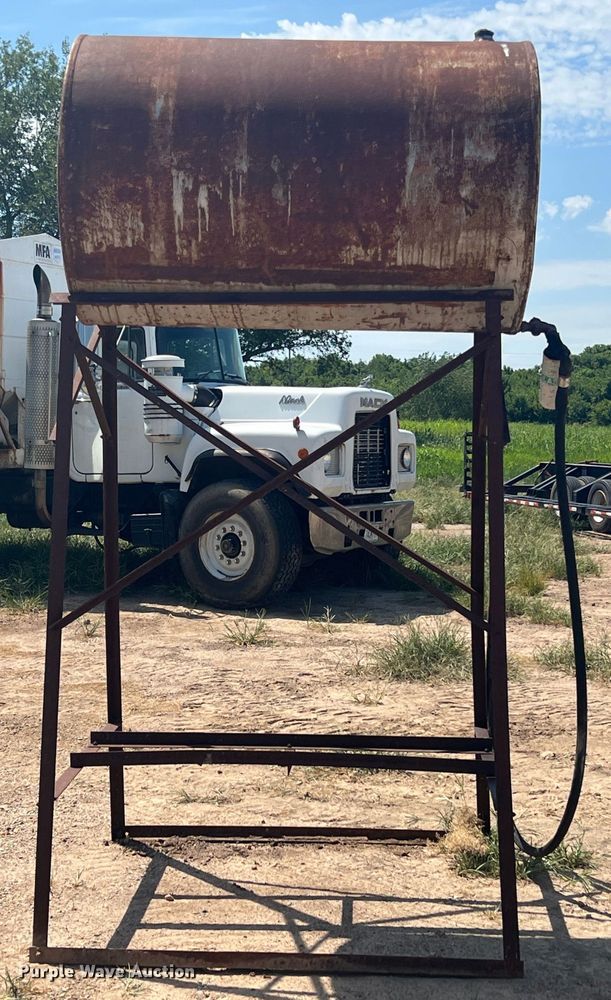 image for item JX9362 Fuel tank