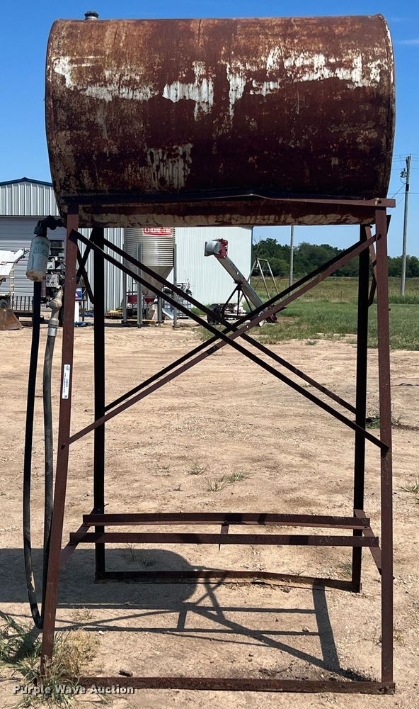 image for item JX9362 Fuel tank