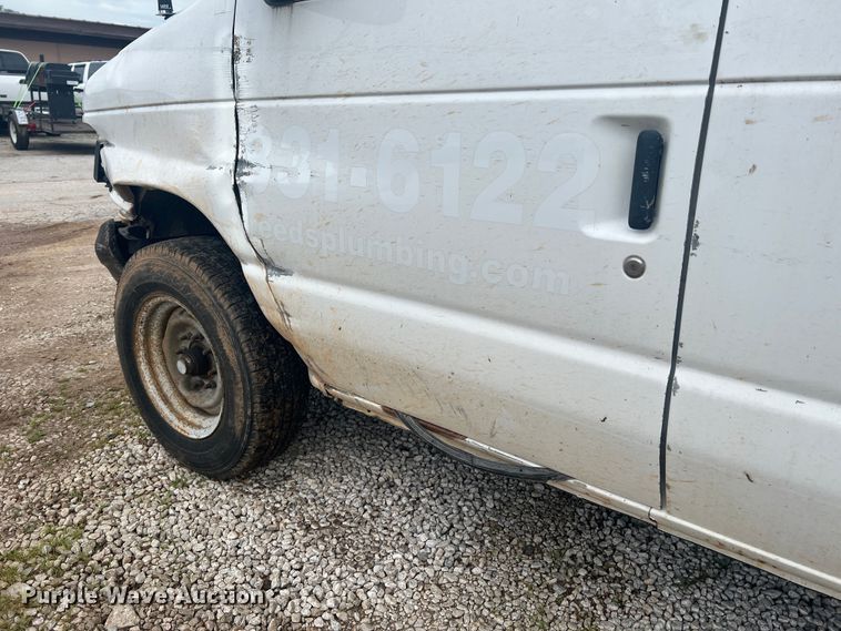 image for item KC9944 2004 Ford E250  van