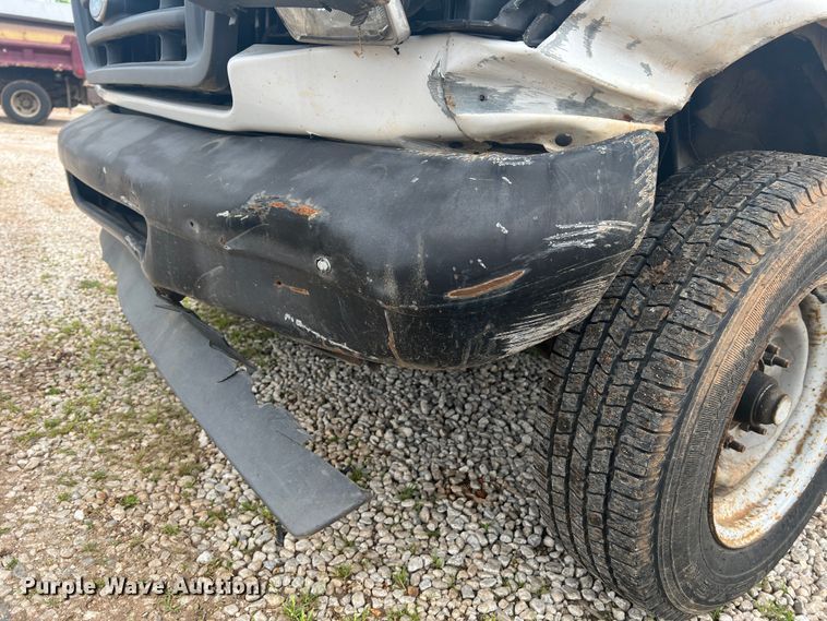 image for item KC9944 2004 Ford E250  van