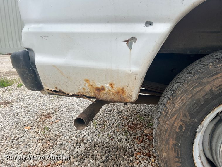 image for item KC9944 2004 Ford E250  van