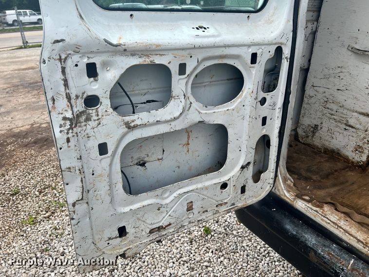 image for item KC9944 2004 Ford E250  van