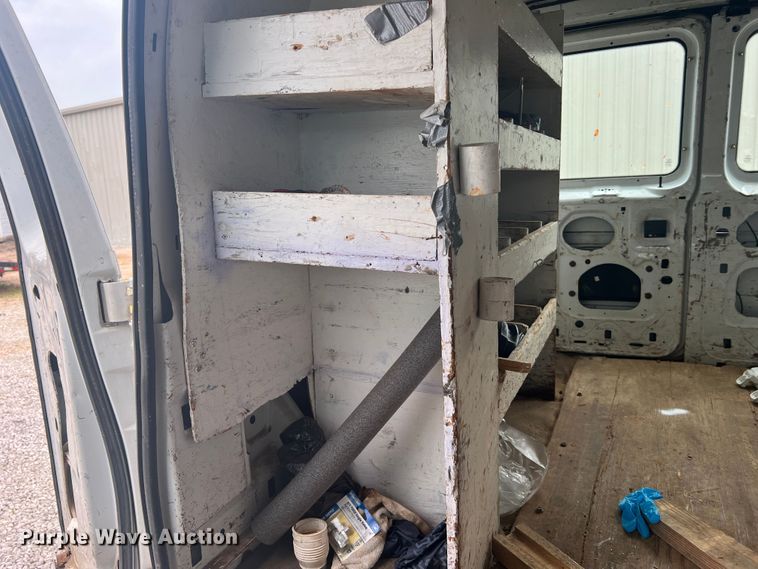 image for item KC9944 2004 Ford E250  van