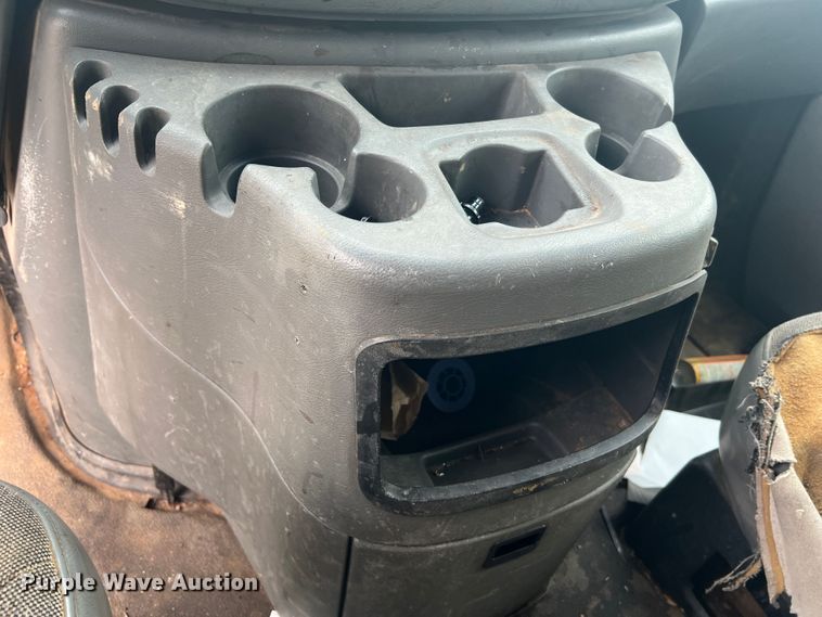 image for item KC9944 2004 Ford E250  van