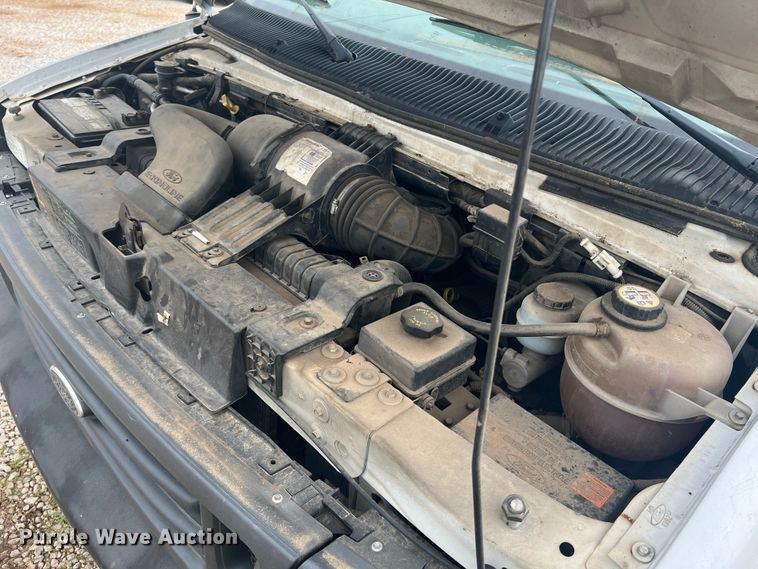 image for item KC9944 2004 Ford E250  van