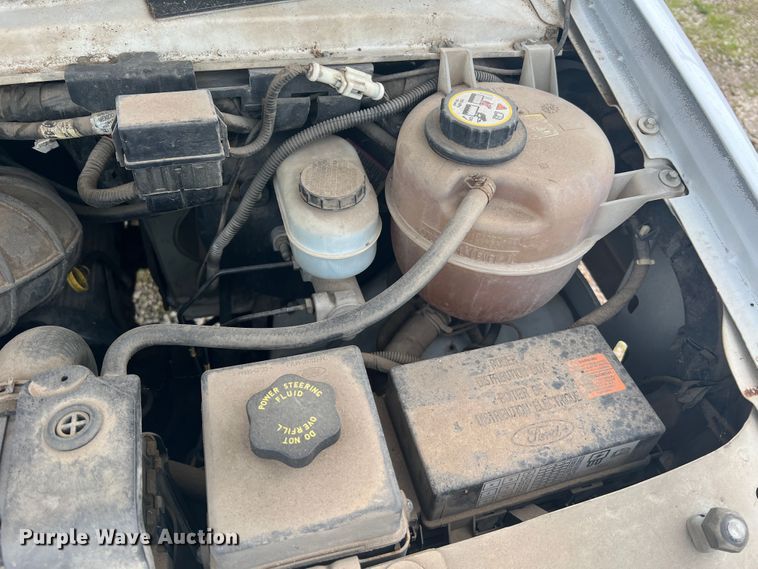 image for item KC9944 2004 Ford E250  van