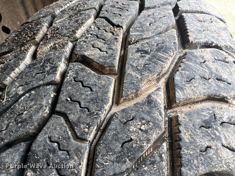 image for item KC9944 2004 Ford E250  van